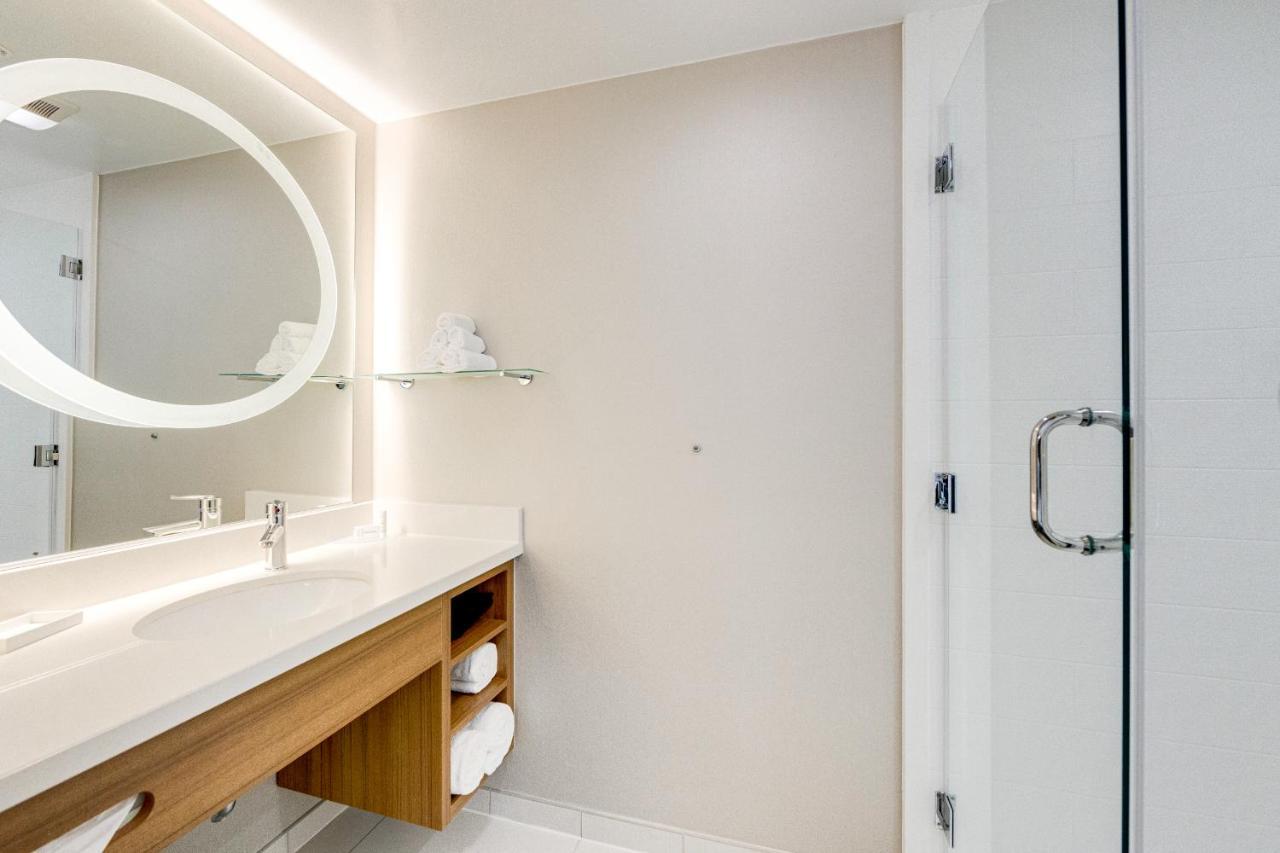Springhill Suites By Marriott Houston Зе-Вудлендс Экстерьер фото