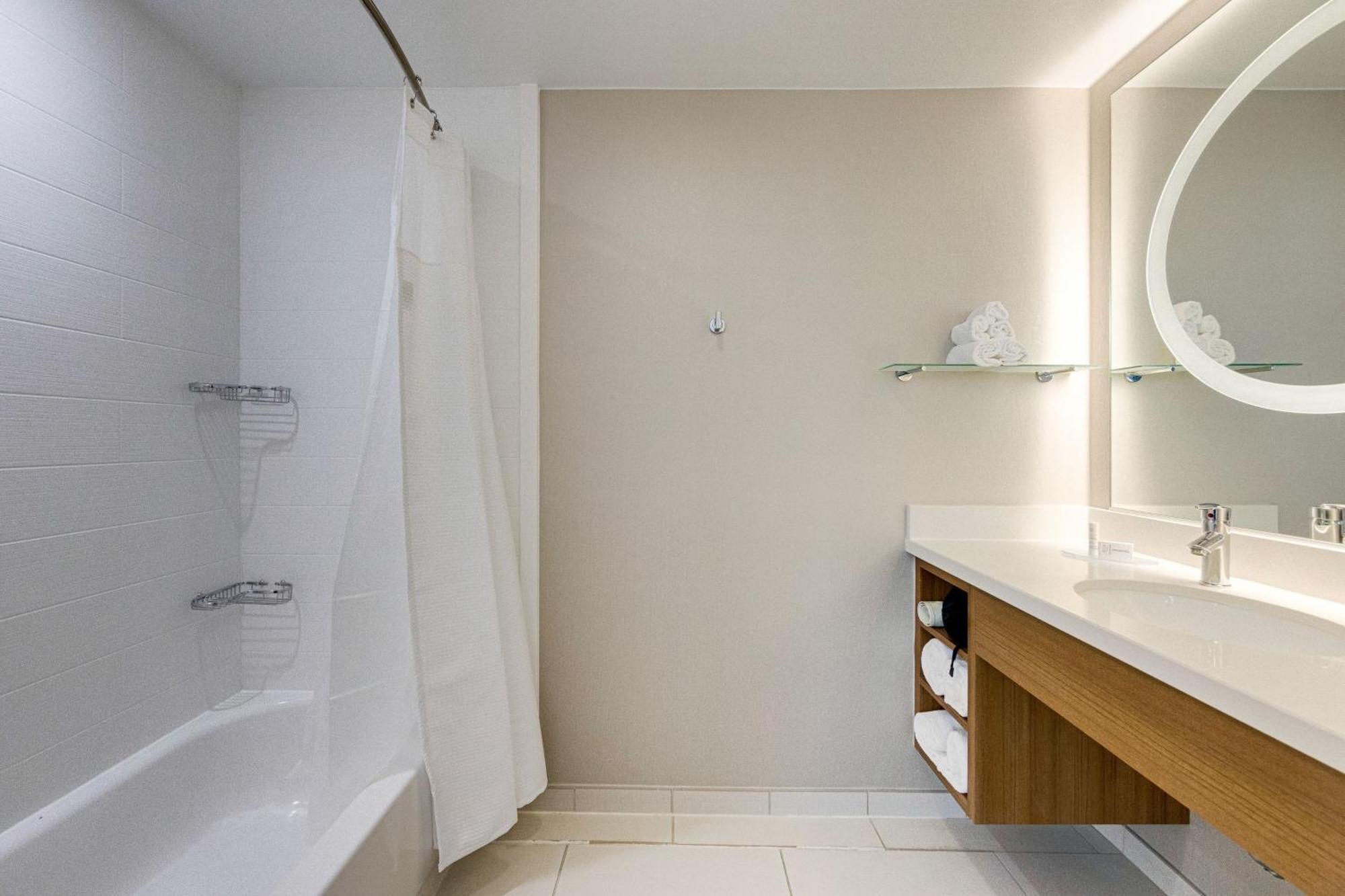 Springhill Suites By Marriott Houston Зе-Вудлендс Экстерьер фото